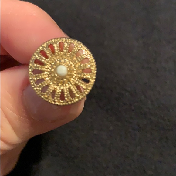 Earrings - Picture 2 of 4